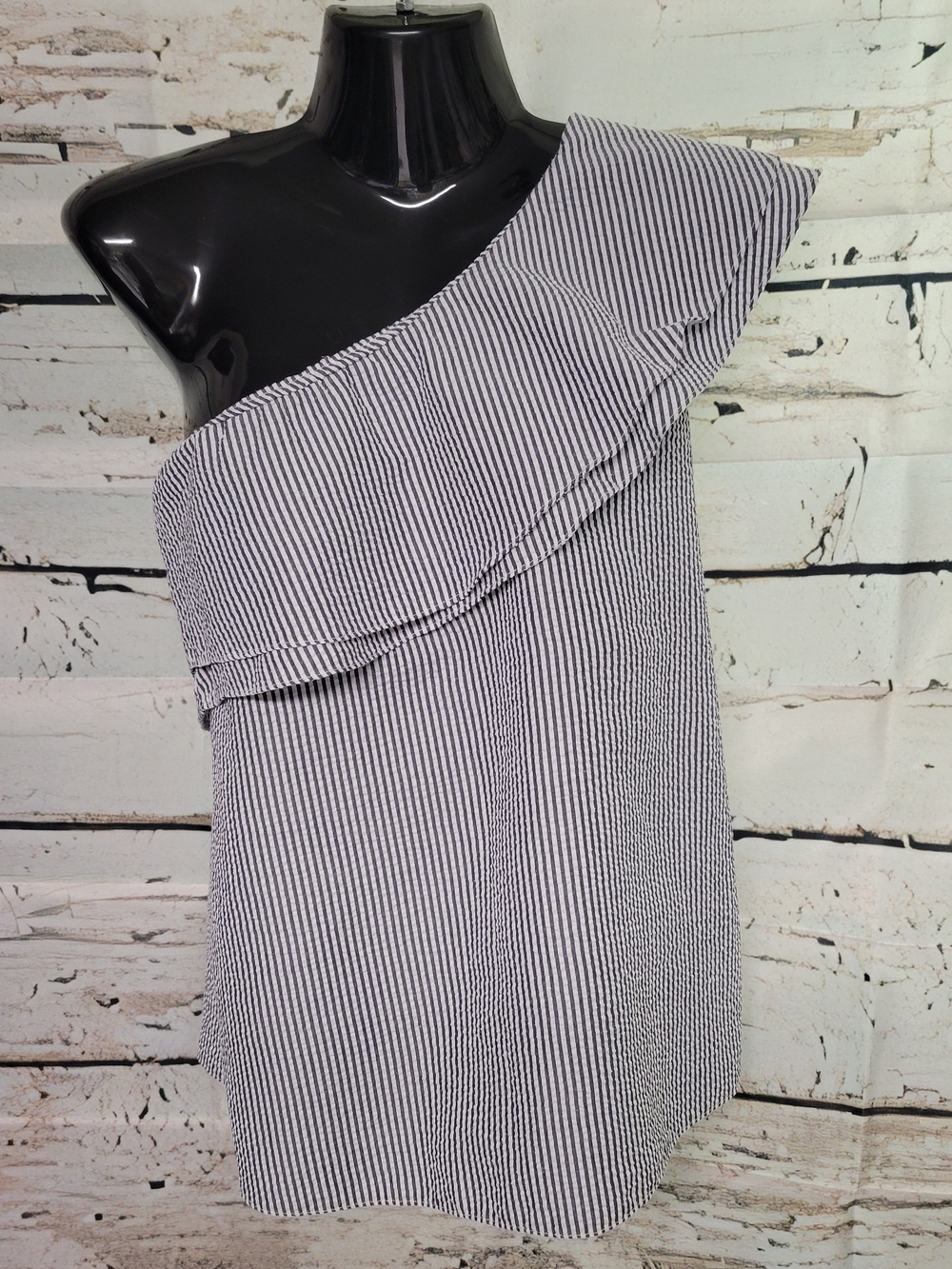 OR Oakridge One Shoulder Seersucker Ruffle Top Blue White Stripe Cotton Size Sm